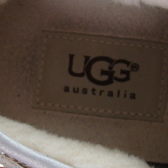 UGG australia nude glitter leather and sequin low top sneakers, size 5.5 - Picture 4 of 6